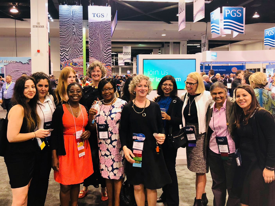 Accompanied by empowered women in geosciences at the SEG Annual Conference (2019).